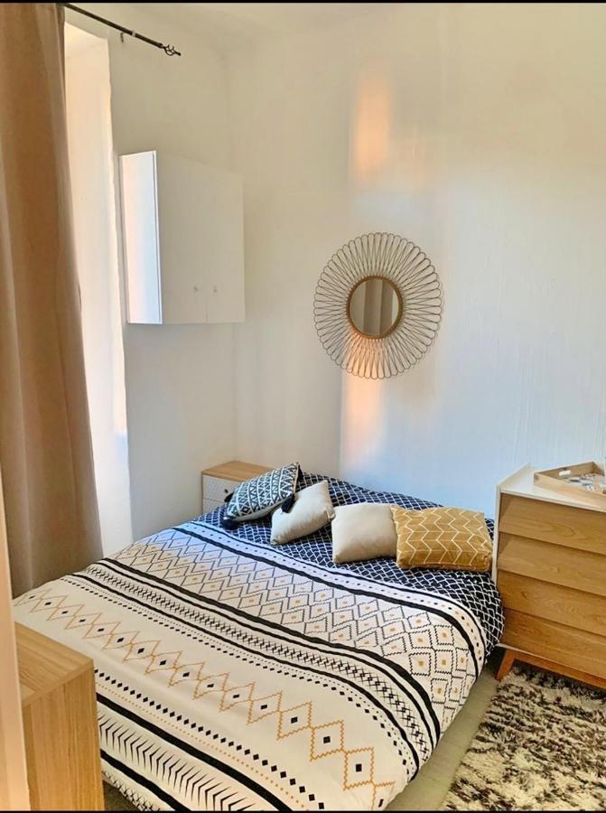 Appartements Cosy Au Centre De La Seyne-Sur-Mer Bagian luar foto